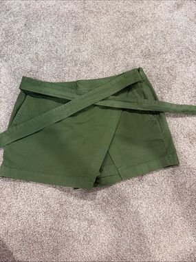 Vineyard Vines Olive Green Women's Wrap-Style Shorts